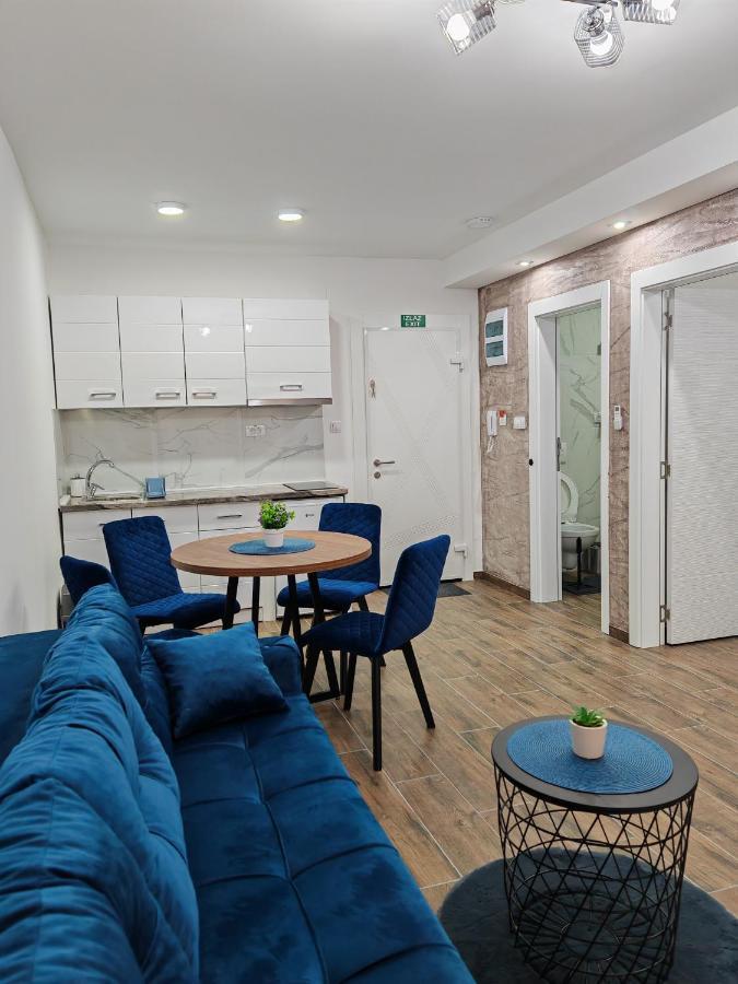 Imperial Appartement Veliko Gradište Buitenkant foto