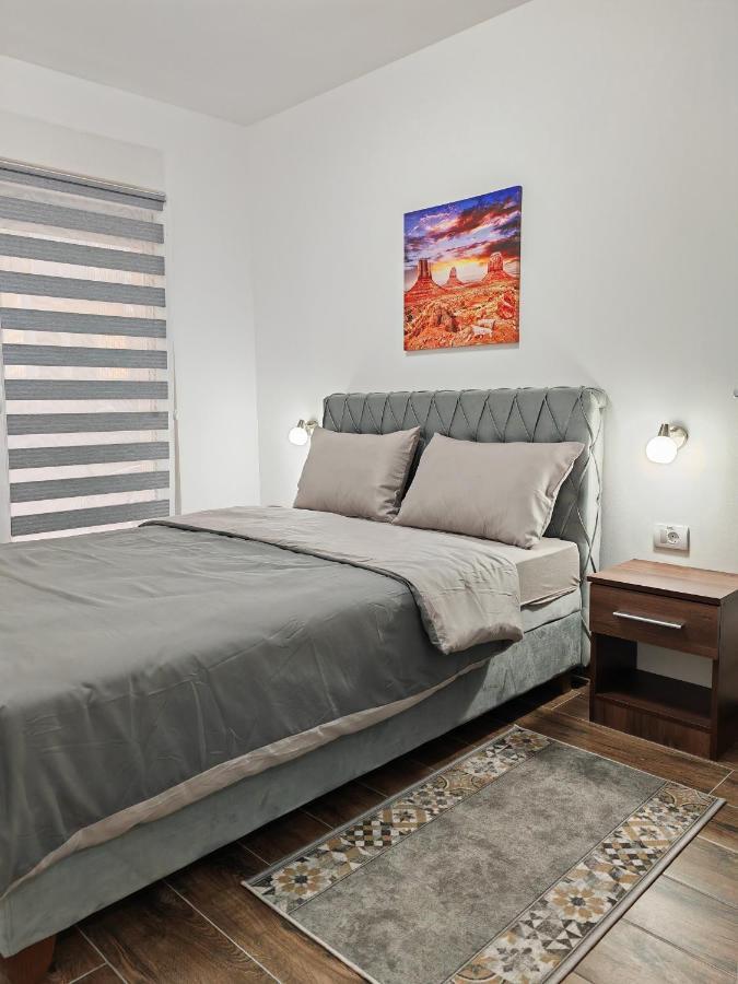 Imperial Appartement Veliko Gradište Buitenkant foto