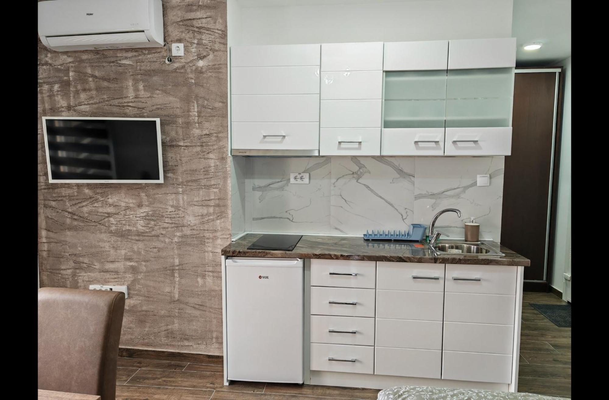Imperial Appartement Veliko Gradište Buitenkant foto