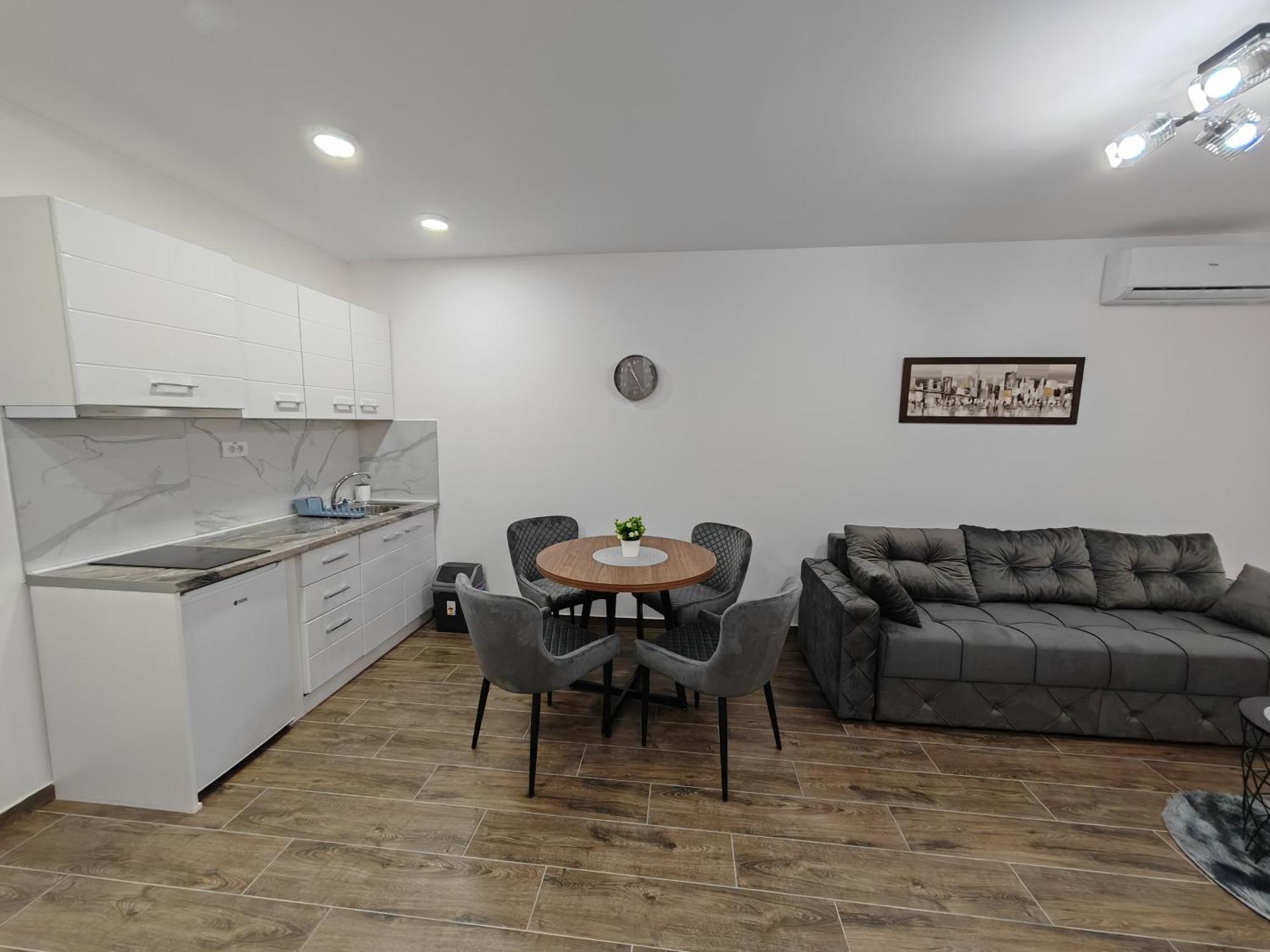 Imperial Appartement Veliko Gradište Buitenkant foto