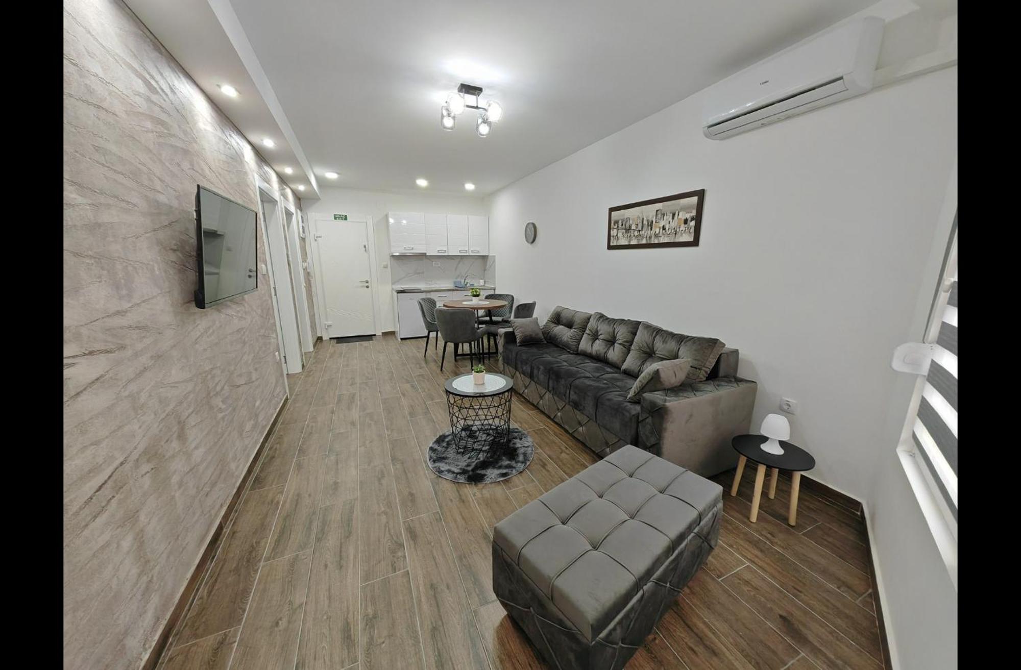 Imperial Appartement Veliko Gradište Buitenkant foto