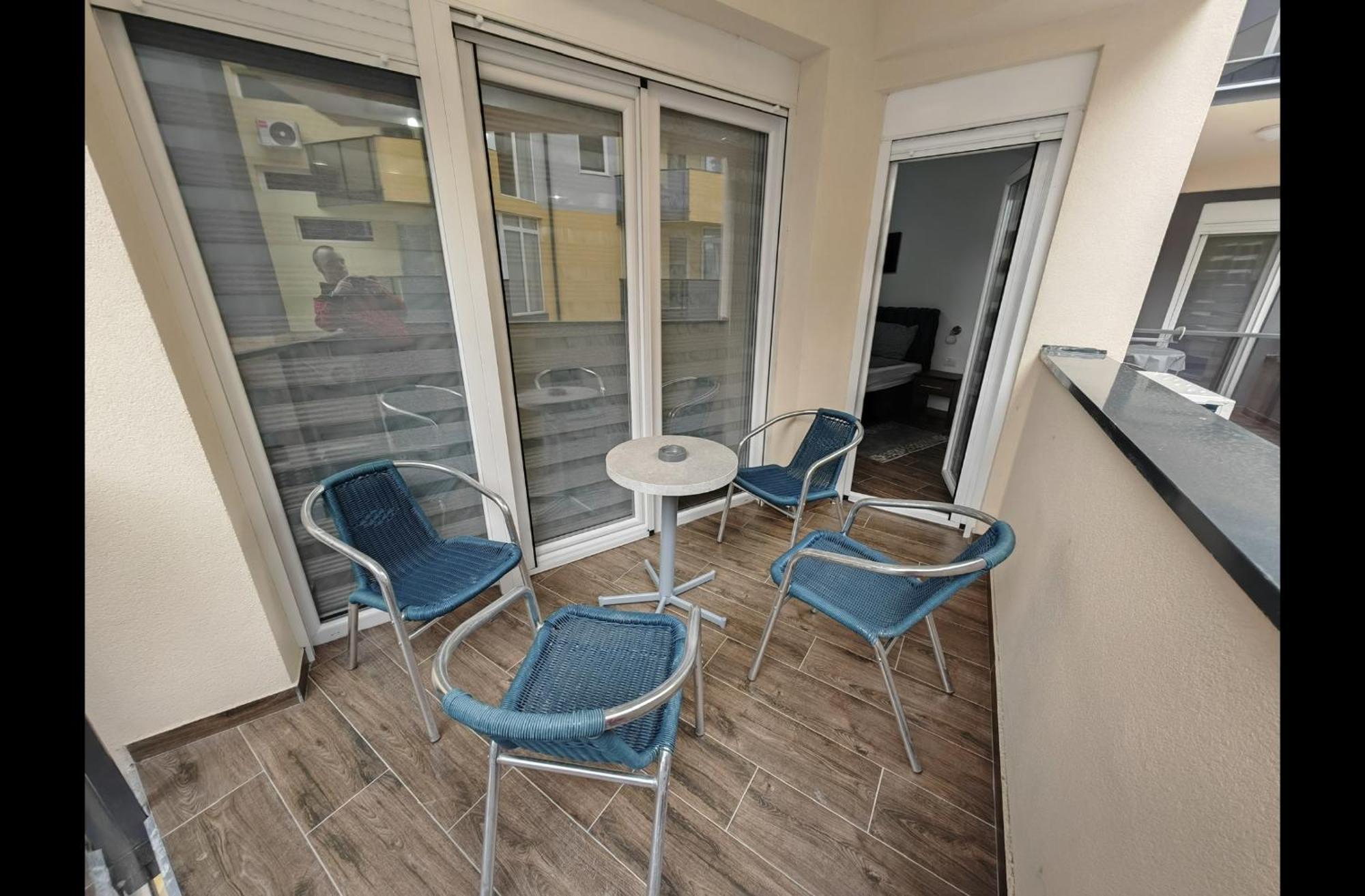 Imperial Appartement Veliko Gradište Buitenkant foto