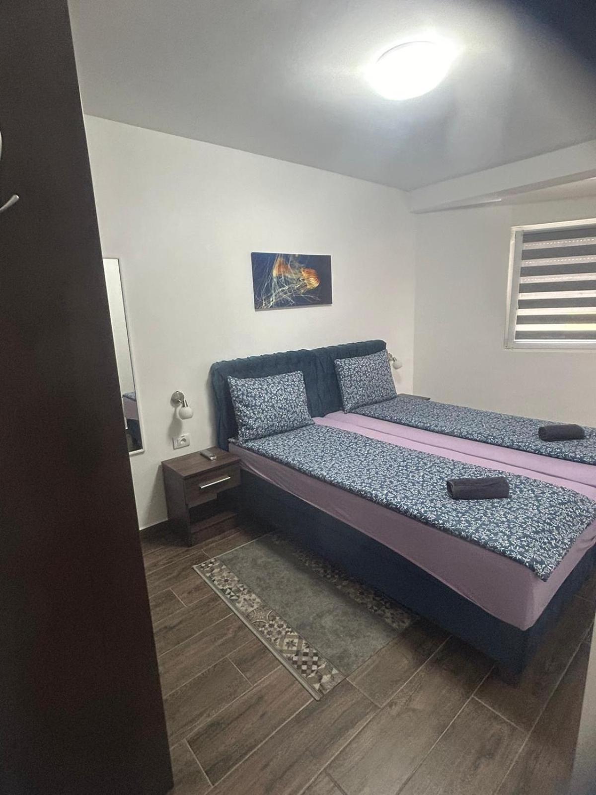 Imperial Appartement Veliko Gradište Buitenkant foto